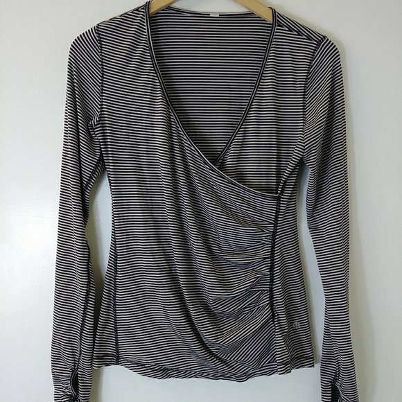 lululemon athletica Tops - [Lululemon] women's striped top size 6